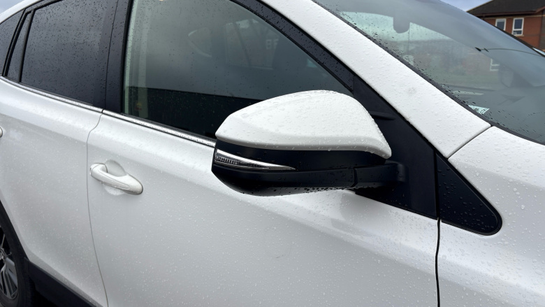 Toyota RAV4 2.0 D-4D Business Edition 5dr 2WD Diesel Estate